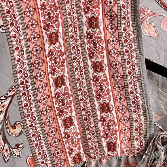 Davi & Dani Brand Meadow Peasant Blouse In Sage Floral & Paisley 0001 - Picture 6 of 9